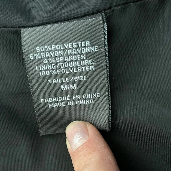 Suzy Shier/💰2 FOR $10💰Black detailed shoulder blazer/ Size US M - Picture 8 of 10